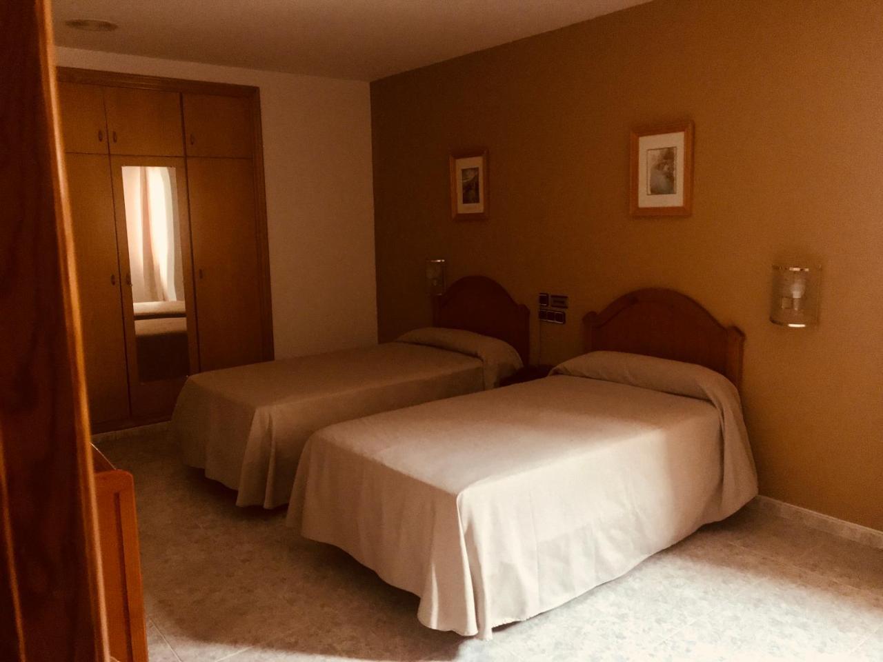 Hospedium Hotel Twist Torredonjimeno Екстер'єр фото