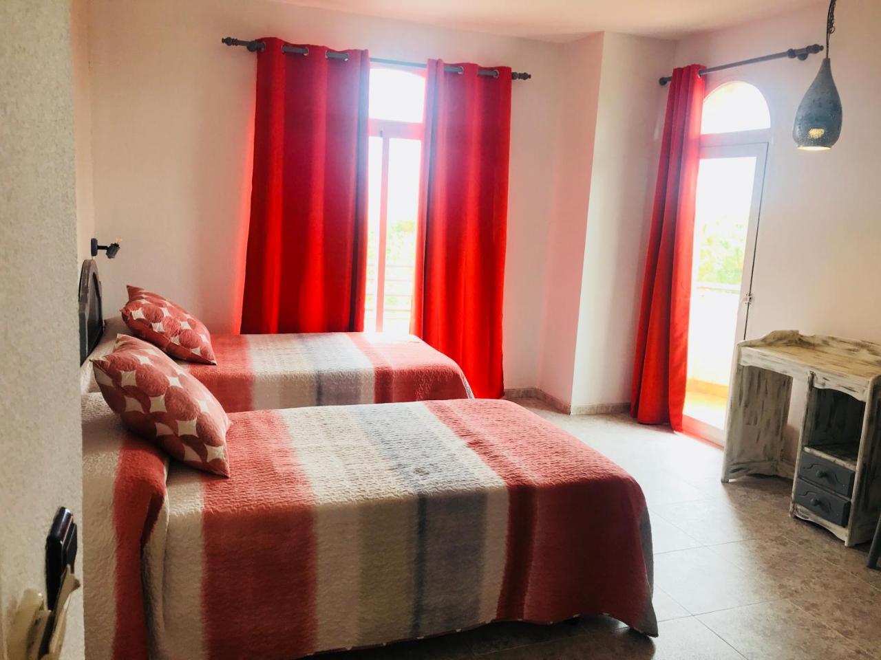 Hospedium Hotel Twist Torredonjimeno Екстер'єр фото