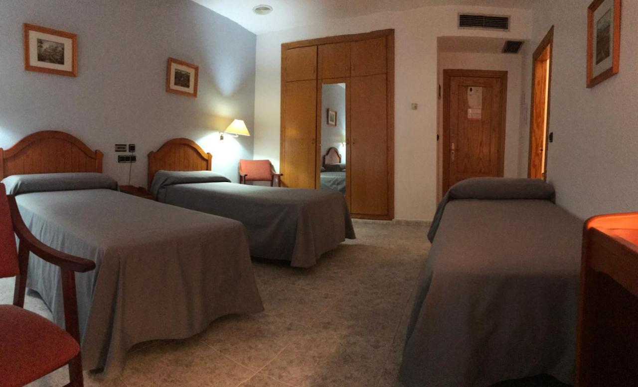 Hospedium Hotel Twist Torredonjimeno Екстер'єр фото