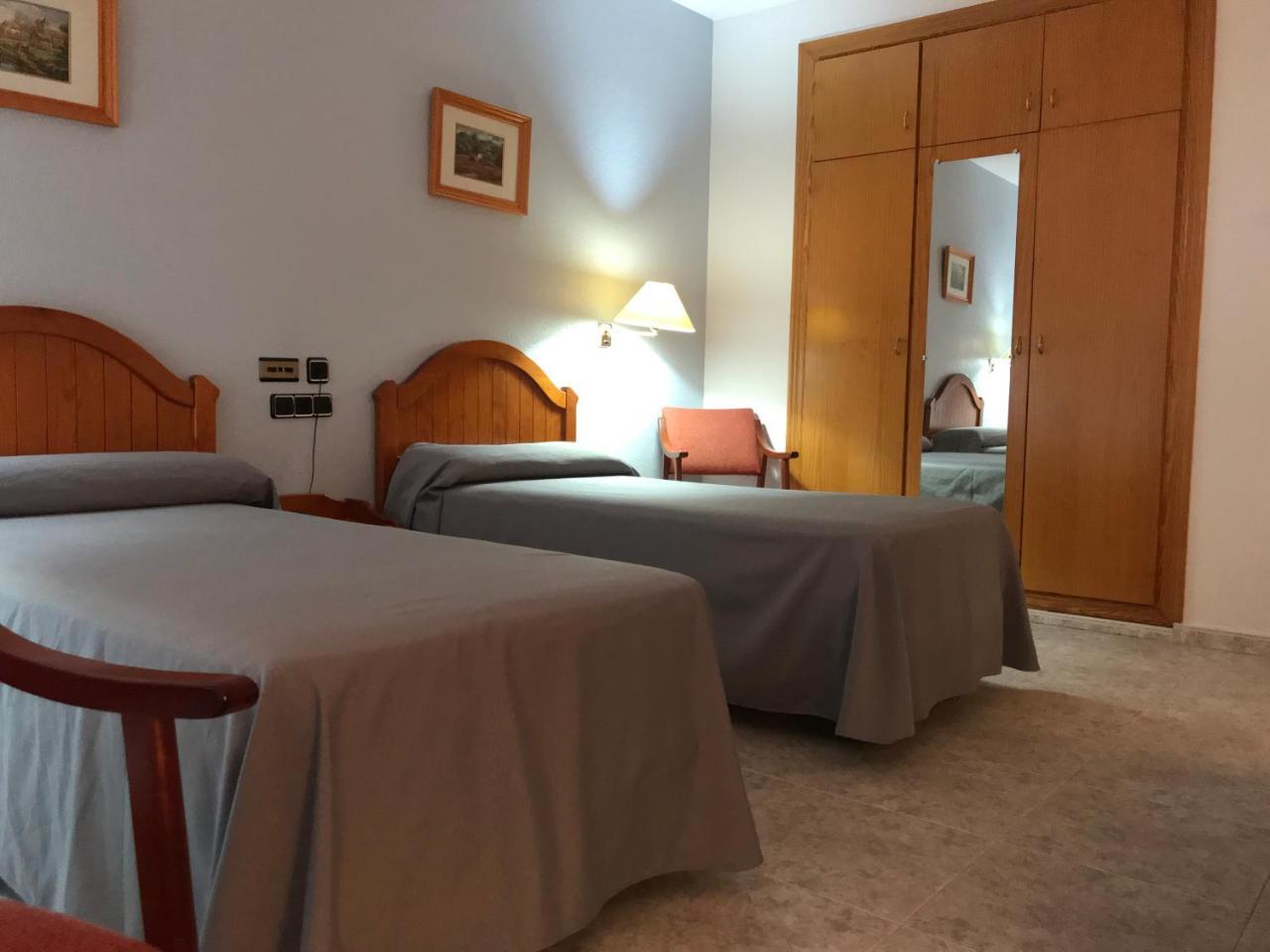 Hospedium Hotel Twist Torredonjimeno Екстер'єр фото