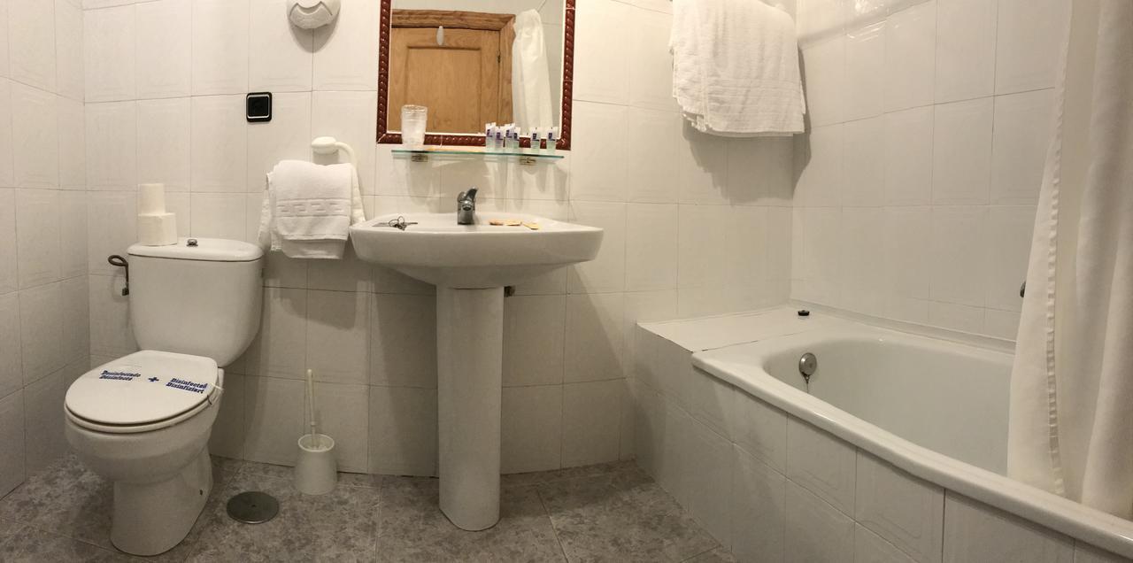 Hospedium Hotel Twist Torredonjimeno Екстер'єр фото